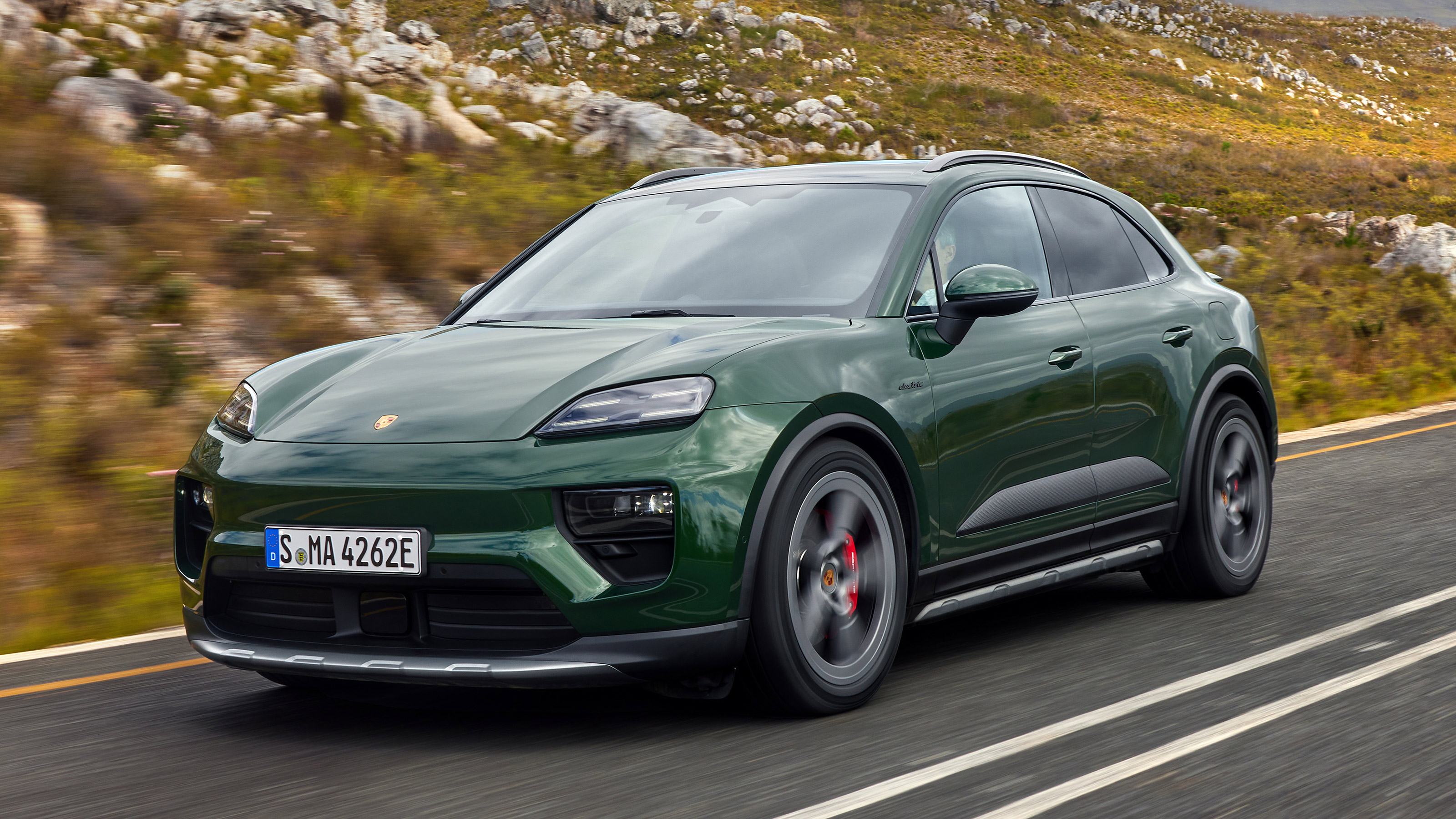 Porsche Macan and Macan 4S – front