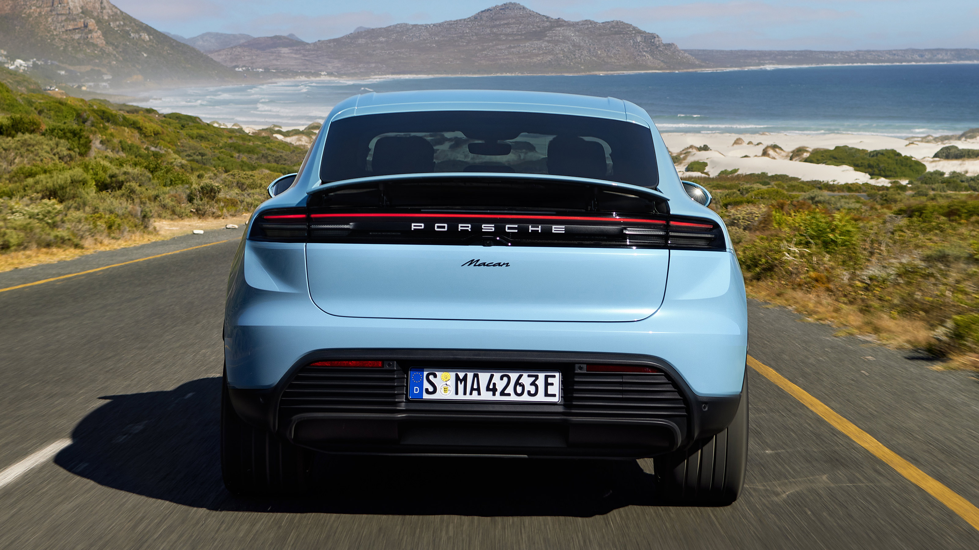 Porsche Macan and Macan 4S – rear