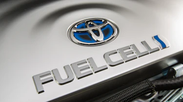 Hydrogen cars – toyota bay