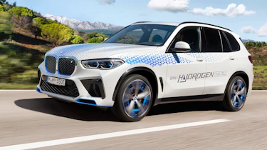 BMW iX5 front