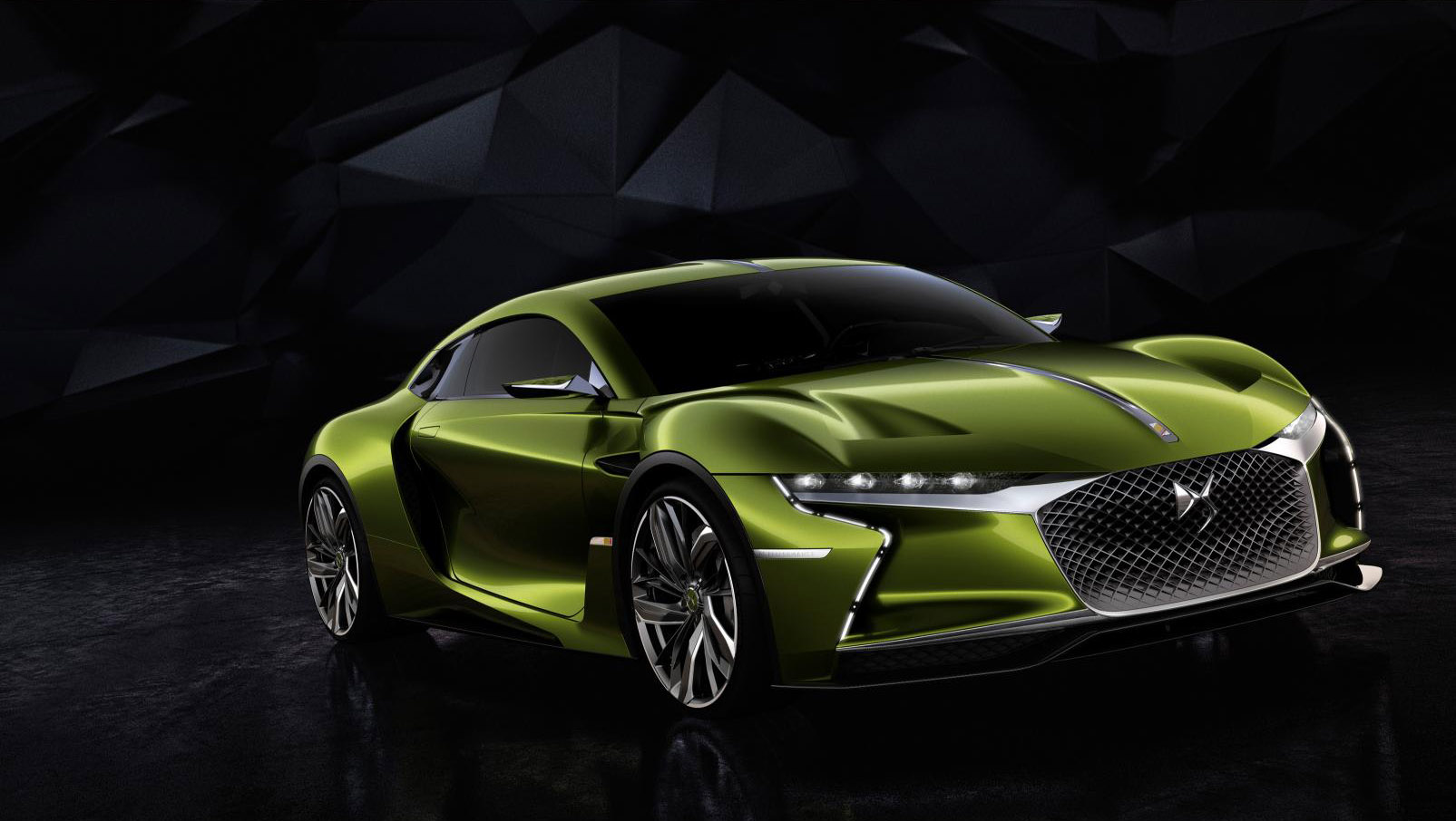 DS E-Tense - front three quarter