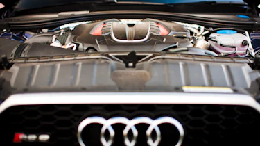 Audi RS6 engine bay