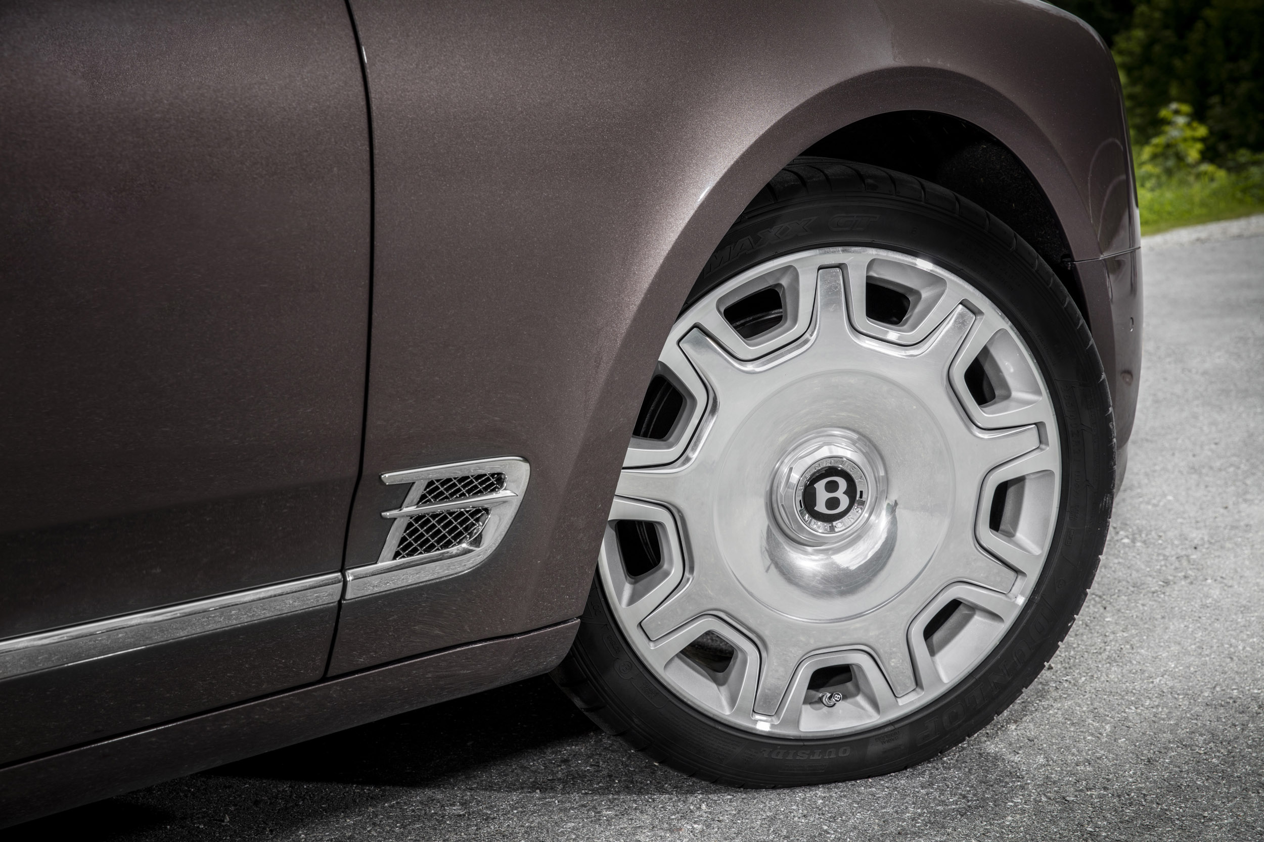 Bentley Mulsanne - wheel