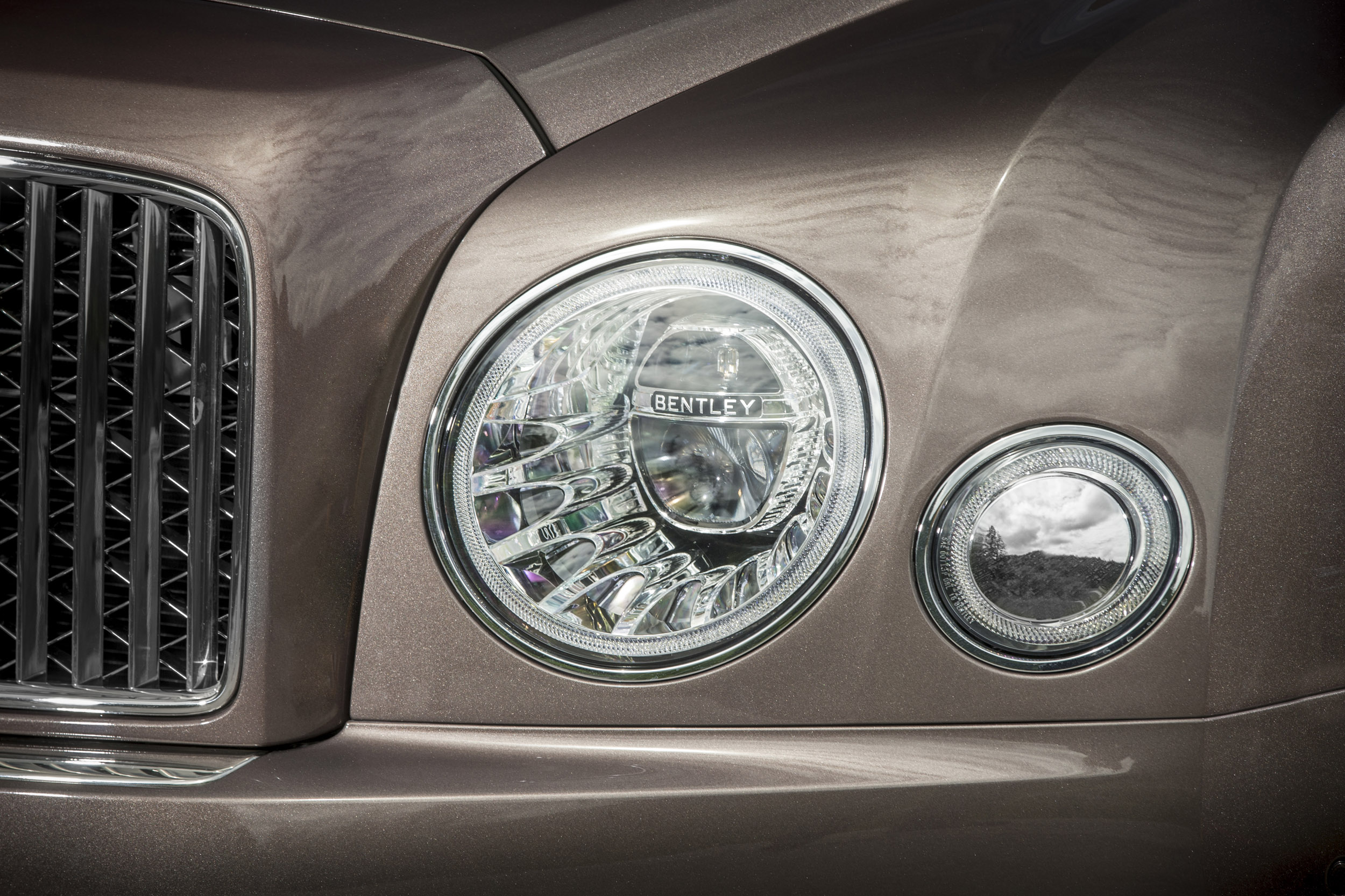 Bentley Mulsanne - headlights