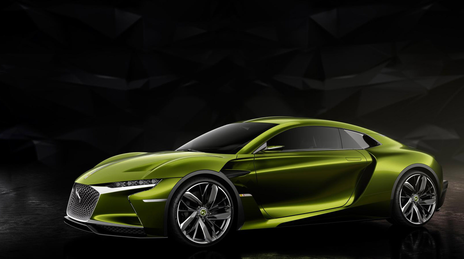 DS E-Tense - side