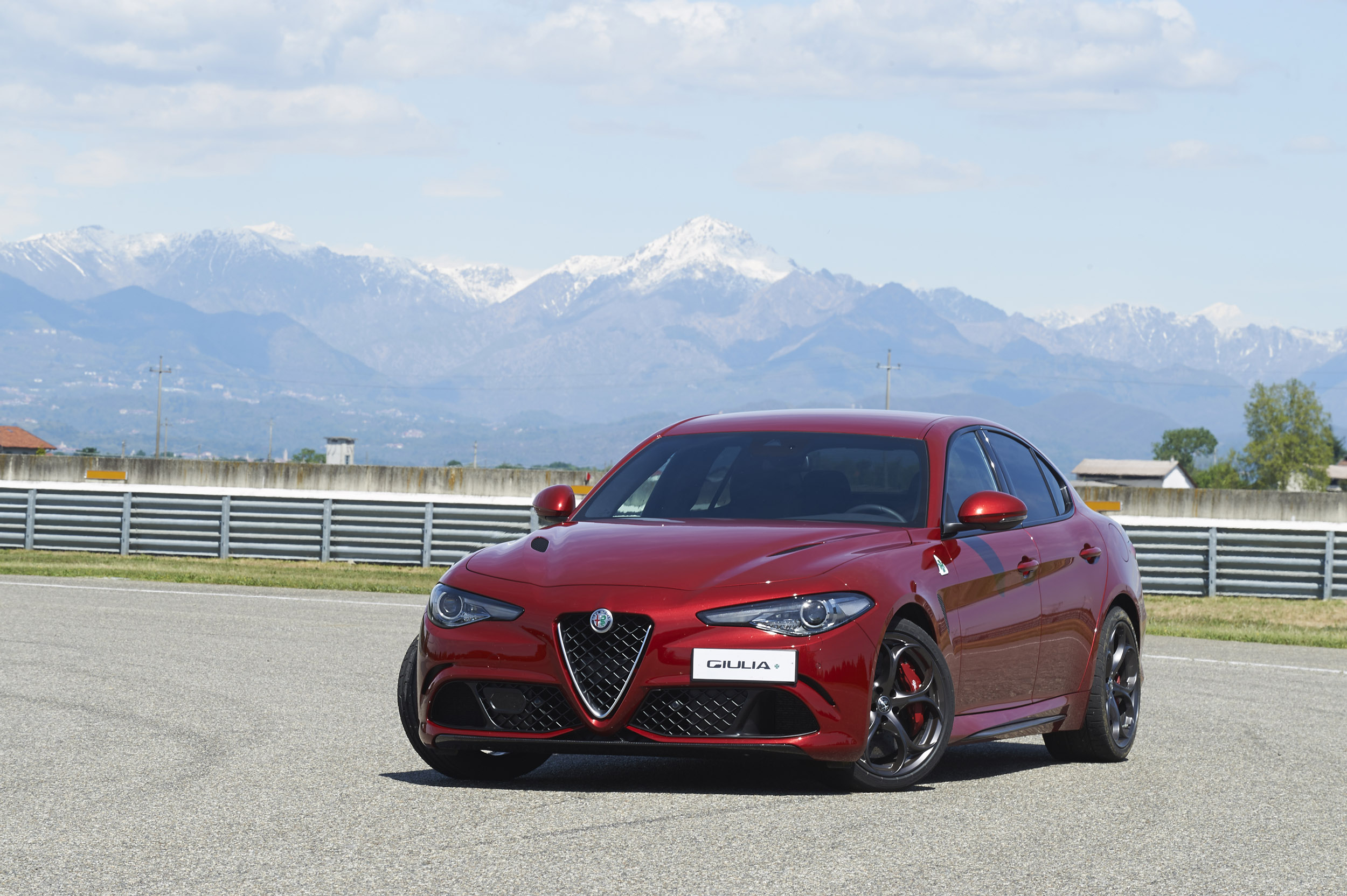 Alfa Romeo Giulia Quadrifoglio - Front