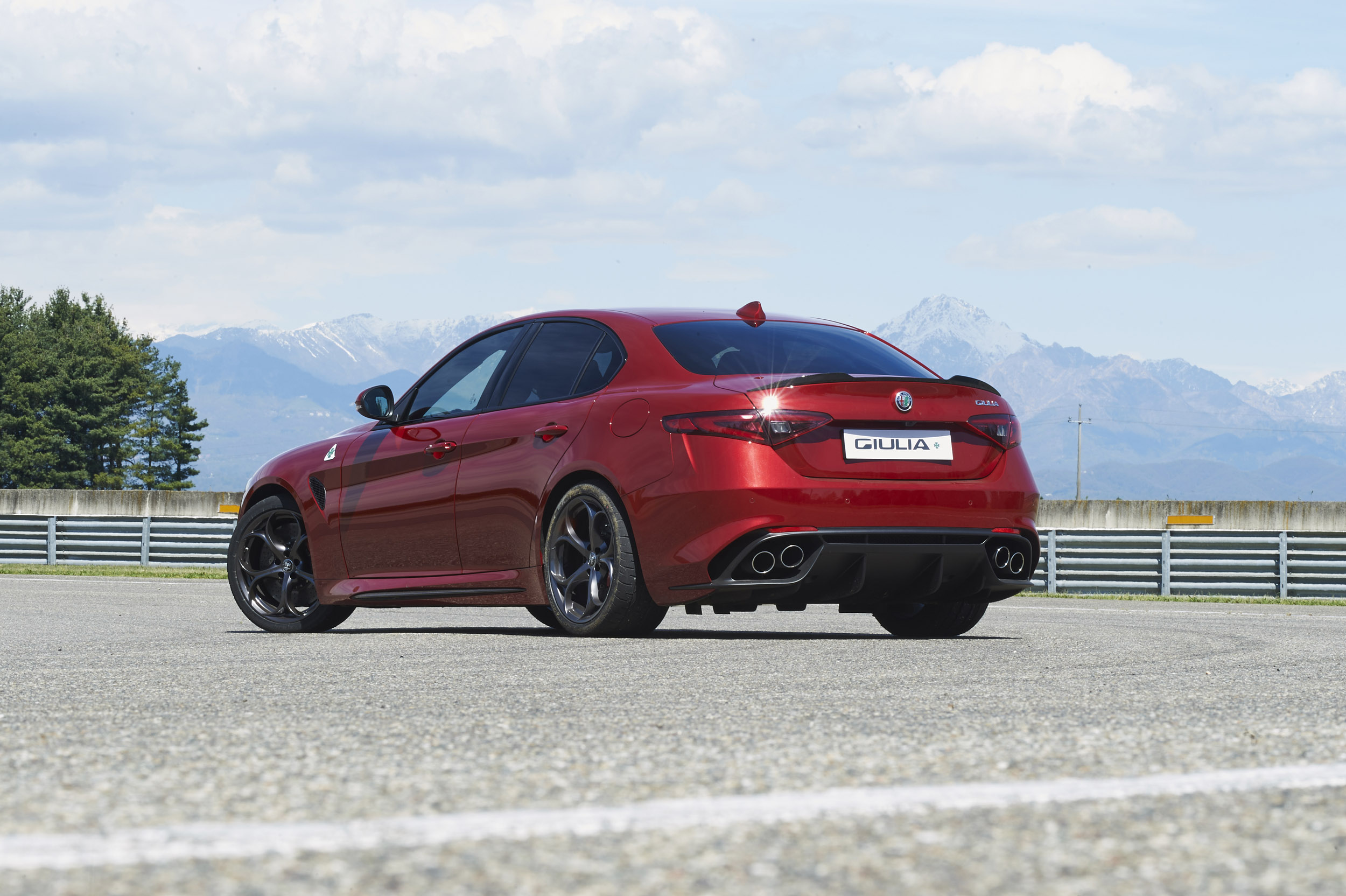 Alfa Romeo Giulia Quadrifoglio - Rear