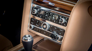 Bentley Mulsanne - dash