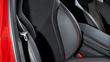 Alfa Romeo Giulia Quadrifoglio - Seats