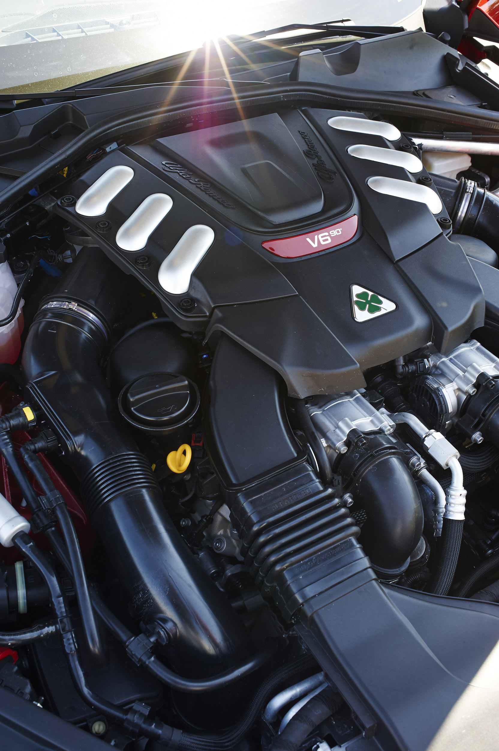 Alfa Romeo Giulia Quadrifoglio - Engine
