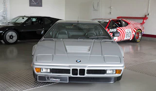 BMW M1 – front