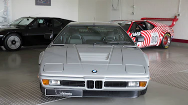 BMW M1 – front
