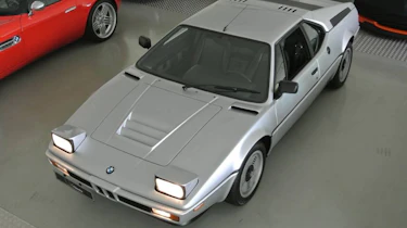 BMW M1 – top shot