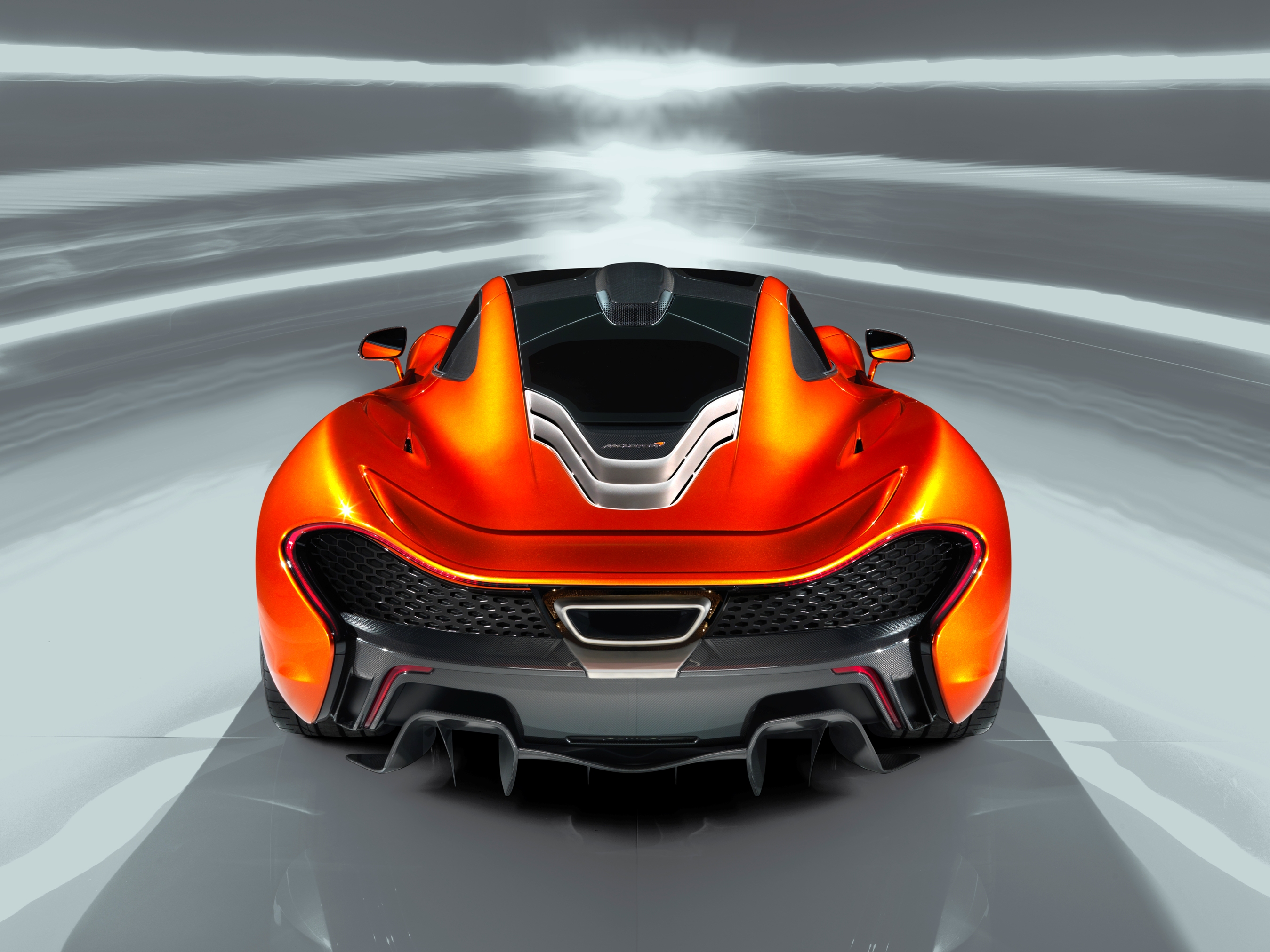 McLaren P1