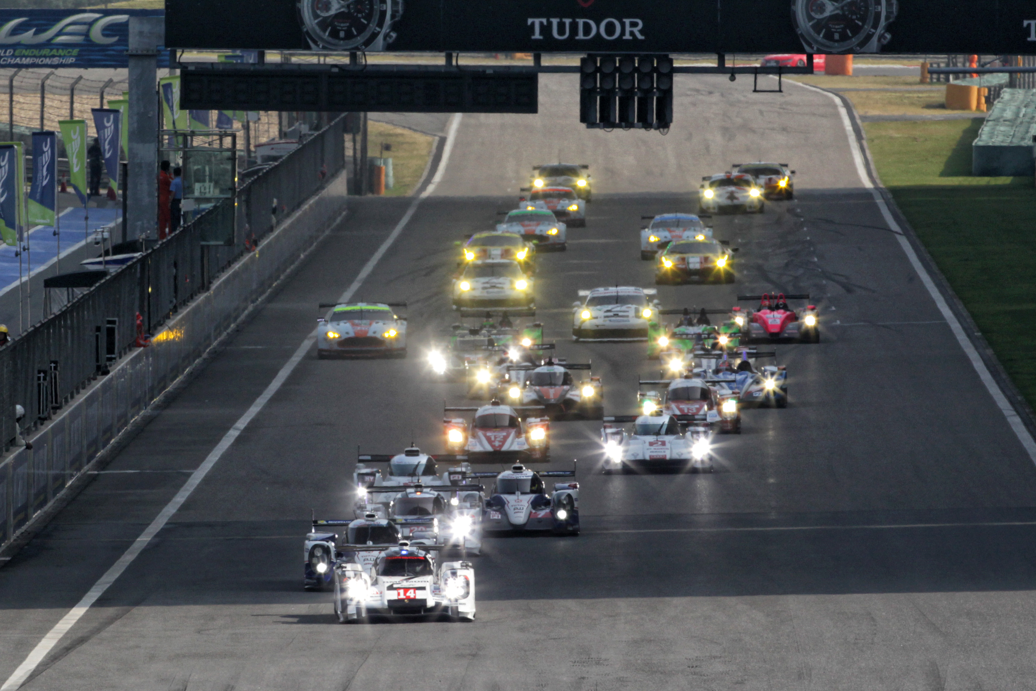 FIA WEC Shanghai start