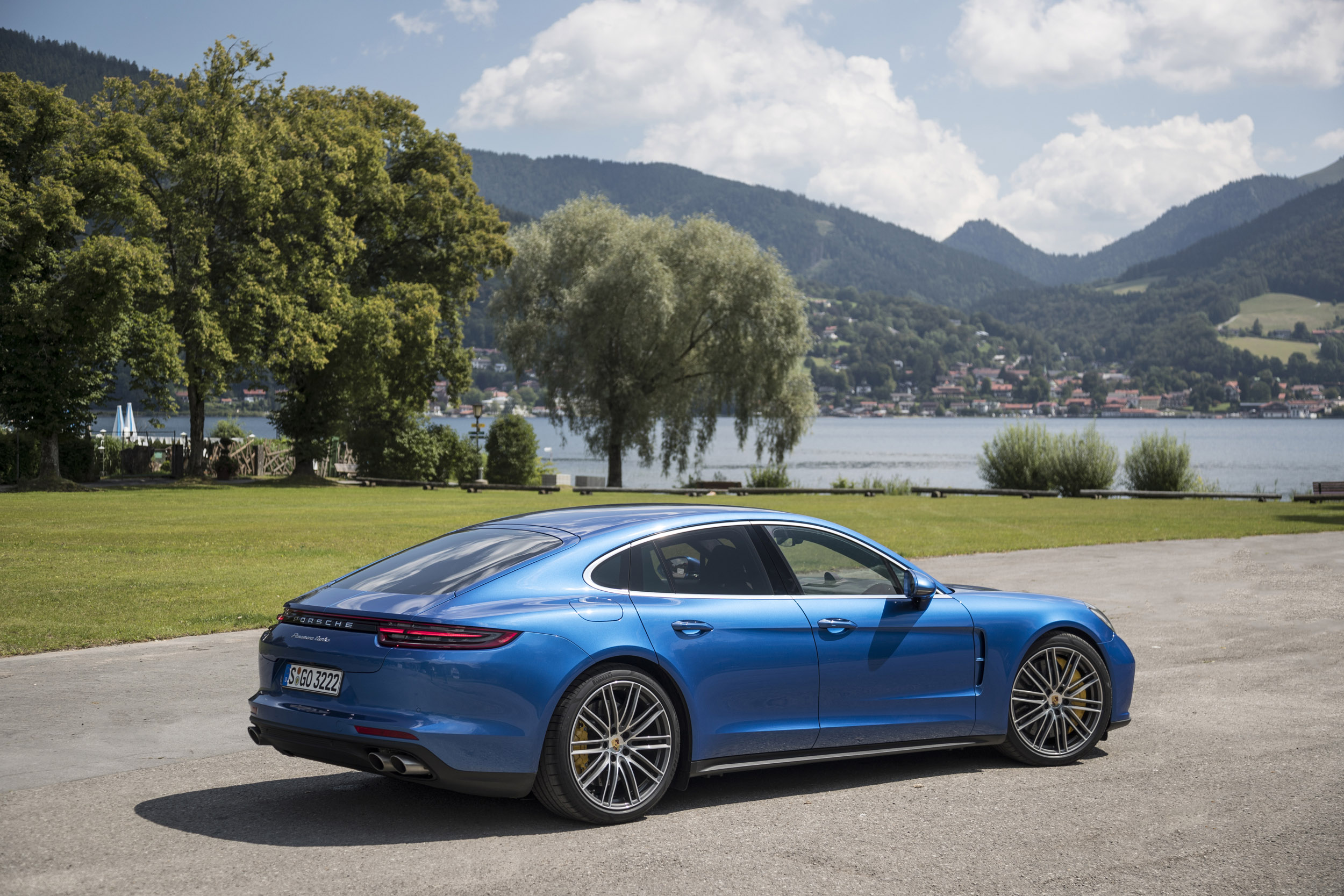 Porsche Panamera Turbo - Rear