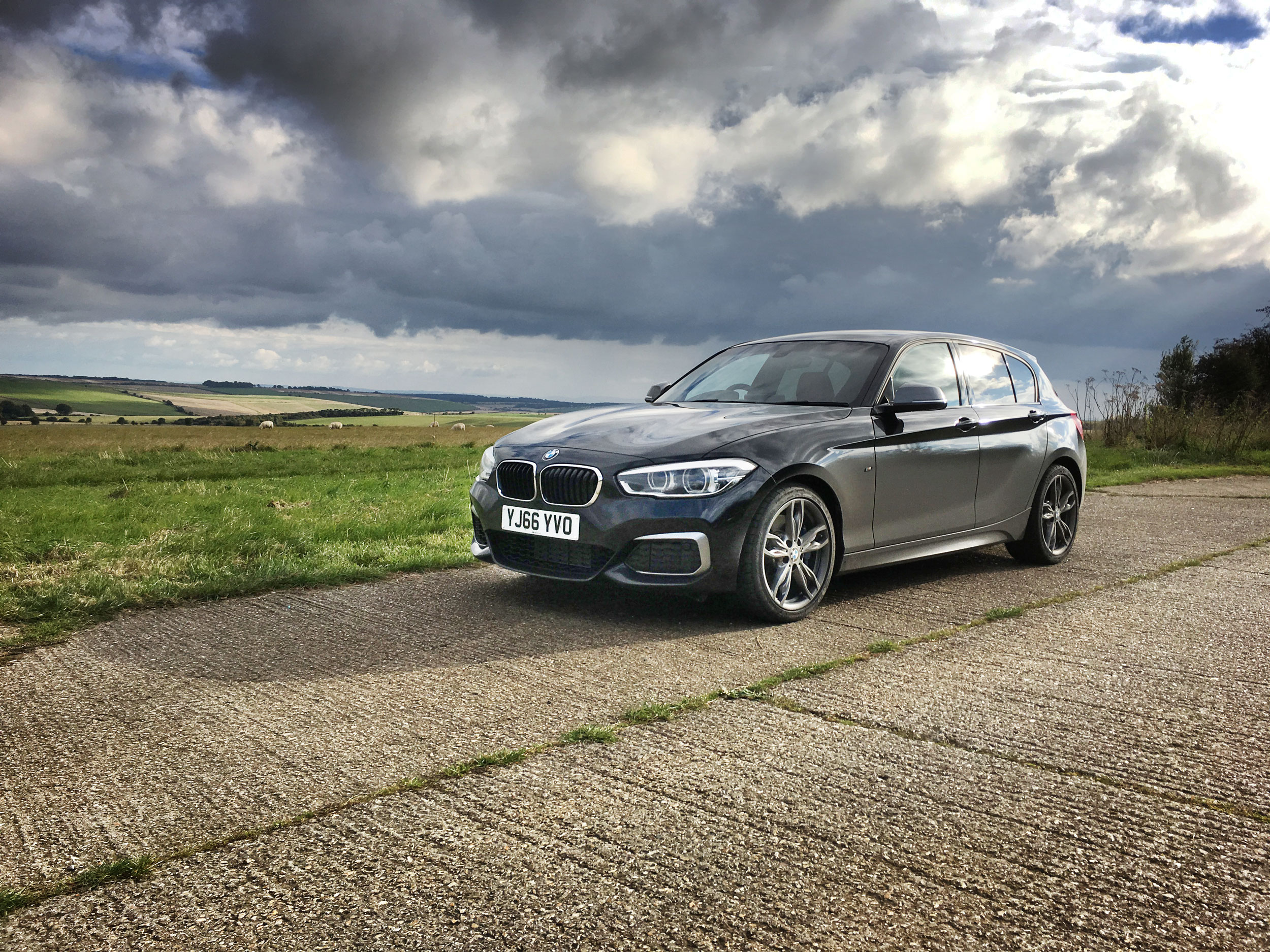 M140i front