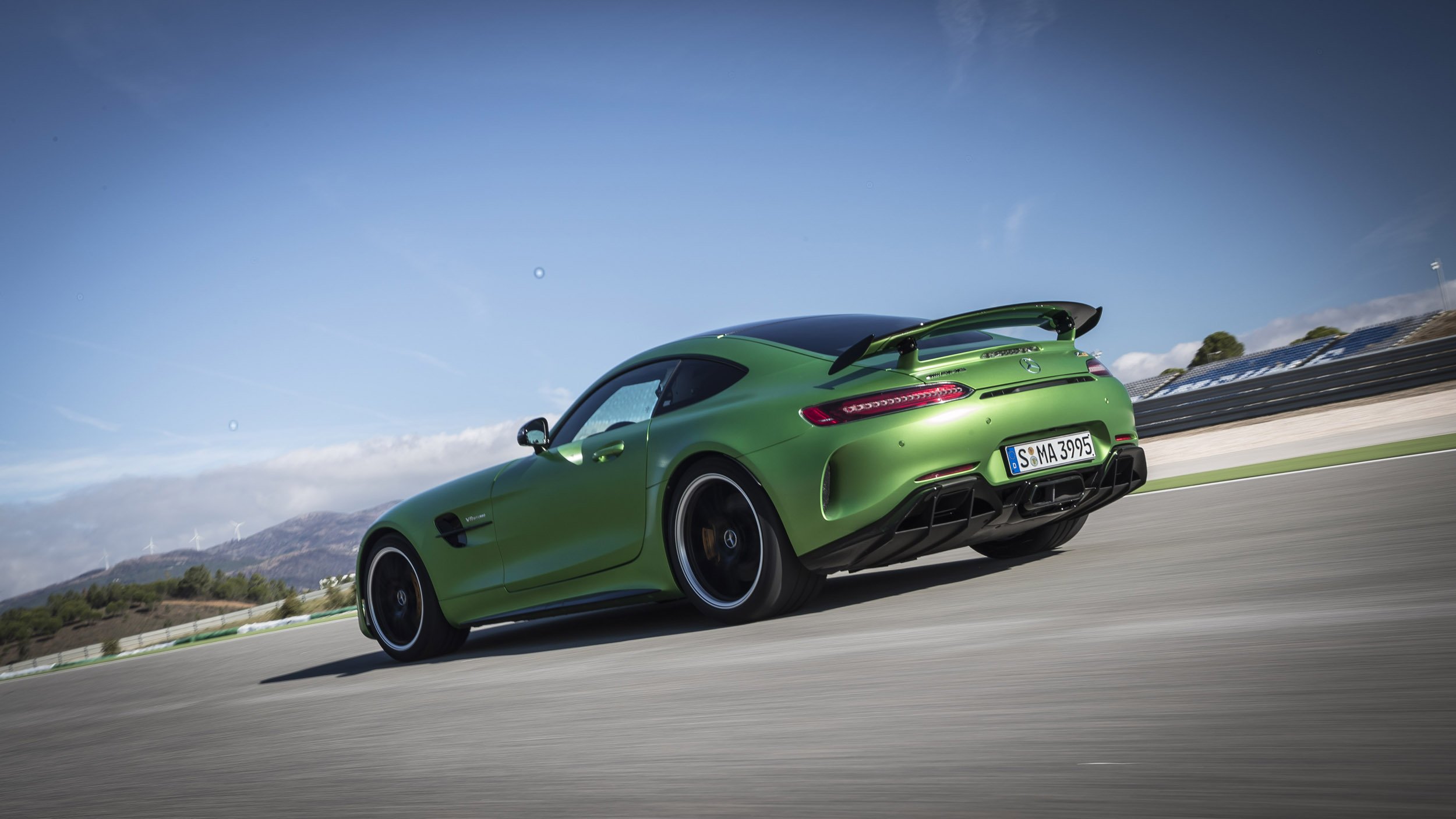 Mercedes-AMG GT R