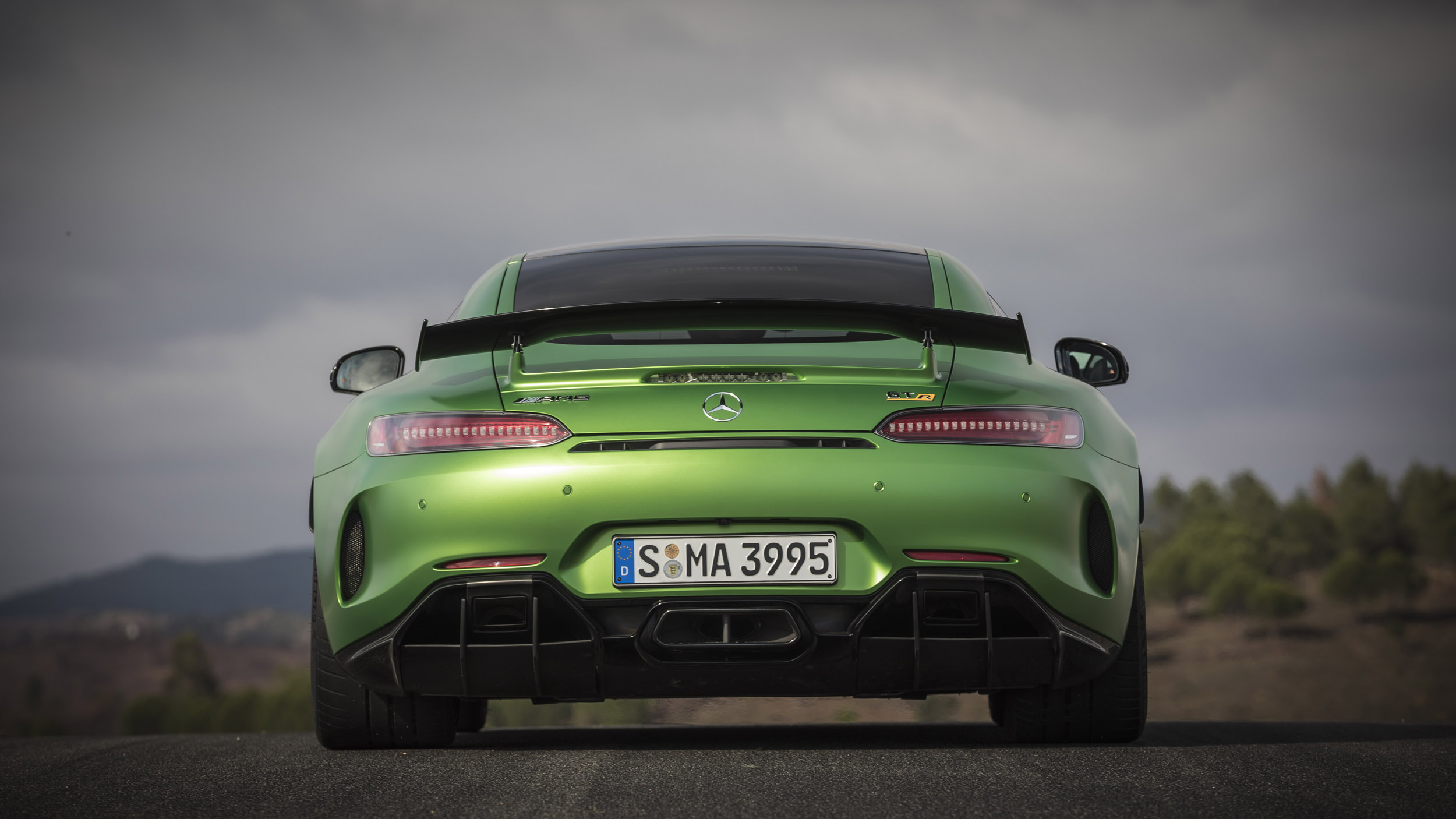 Mercedes-AMG GT R