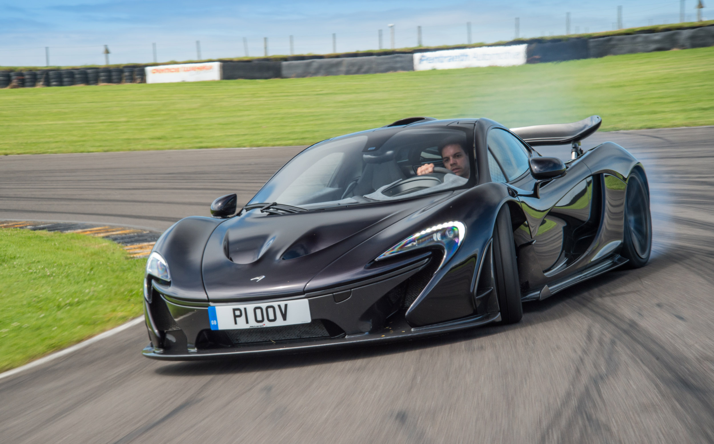 McLaren P1