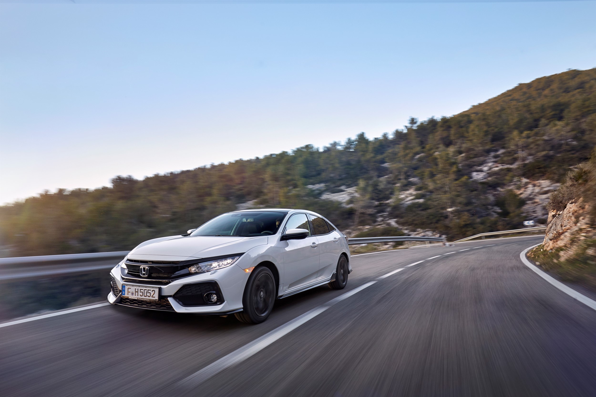 Honda Civic review - front quarter