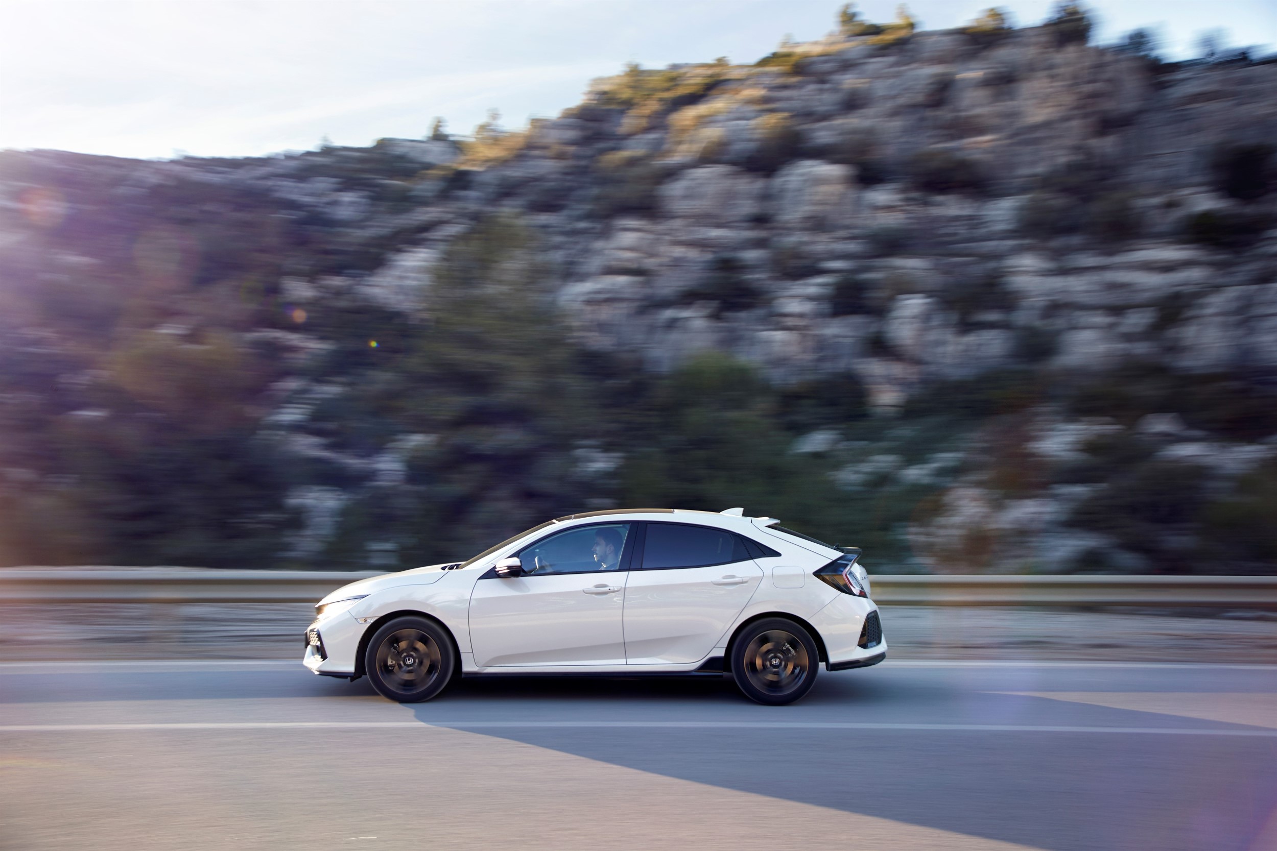 Honda Civic review - profile