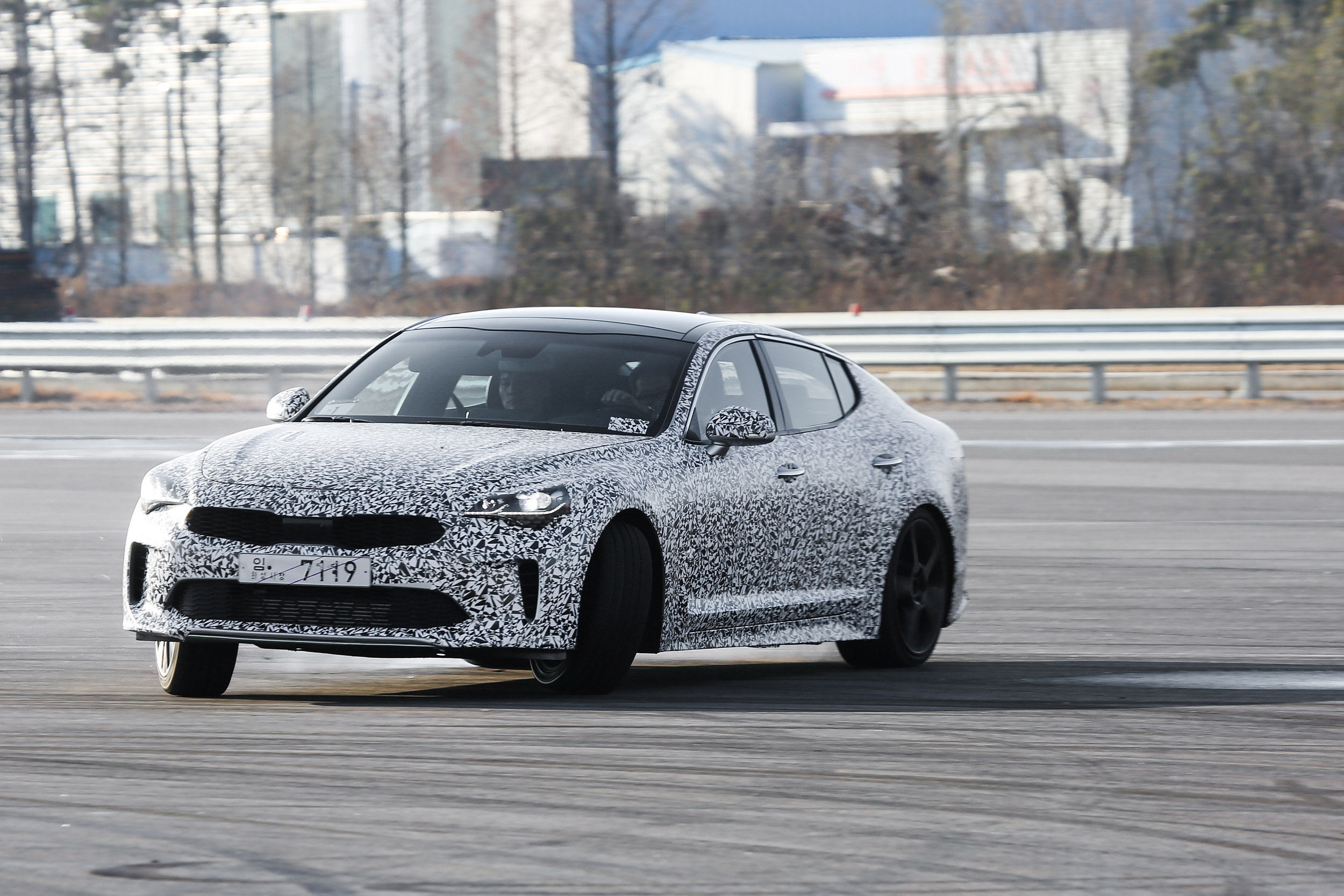 Kia Stinger GT press - static mule front