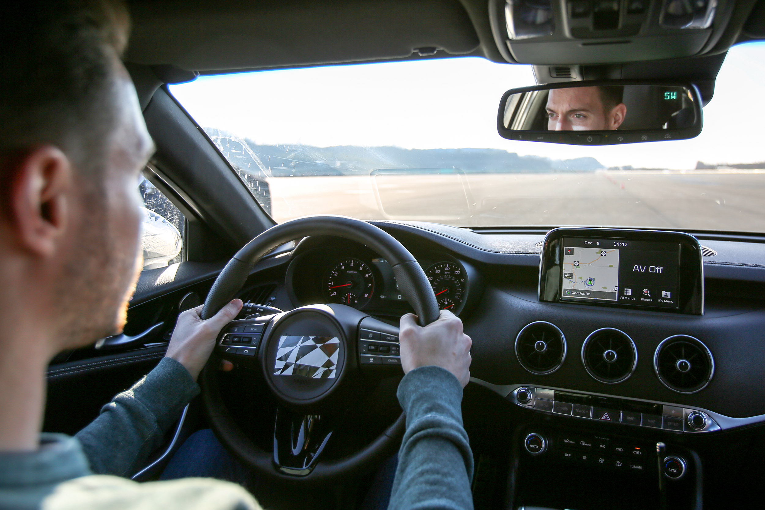 Kia Stinger GT press - static interior