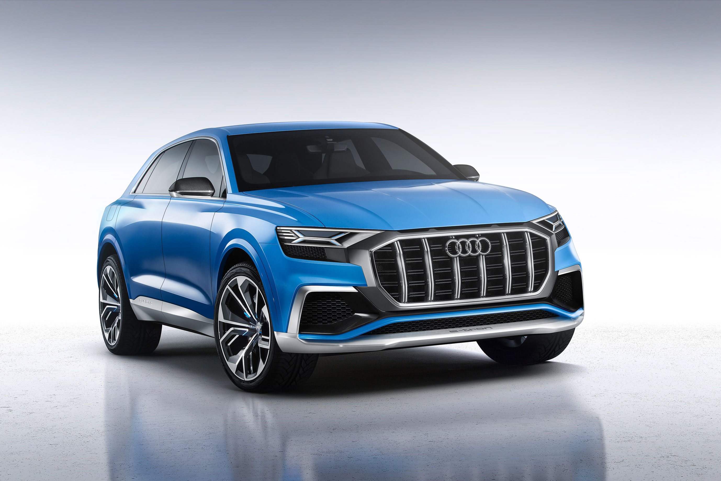 Audi Q8 concept front three-quarters