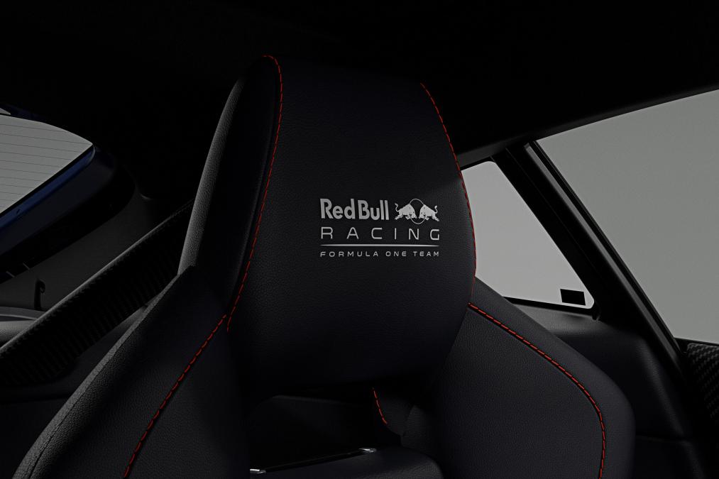 Aston Martin Vantage Red Bull Racing - headrest