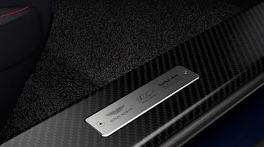 Aston Martin Vantage Red Bull Racing - sill plate