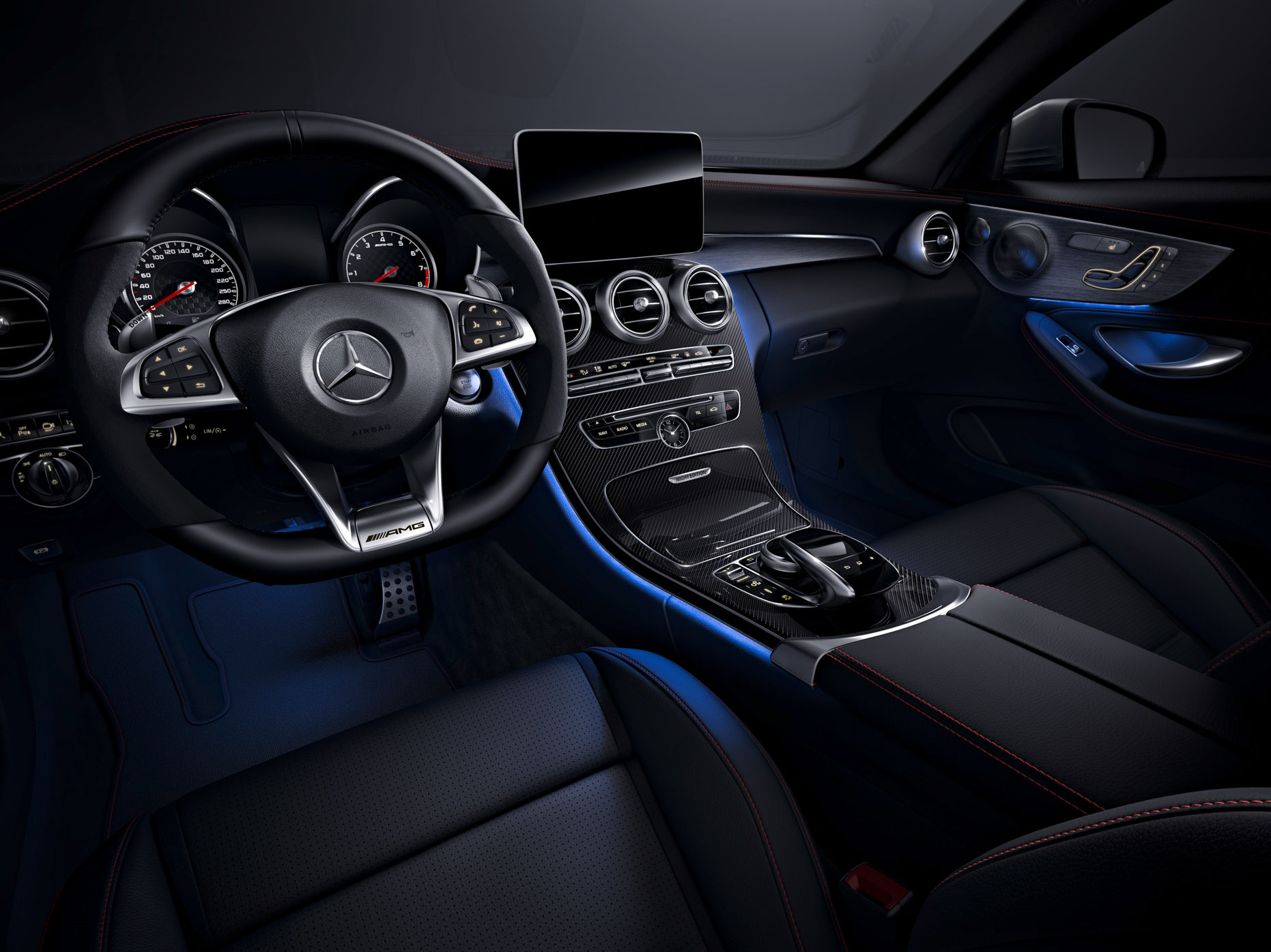 Mercedes-AMG C43 Night Edition - interior