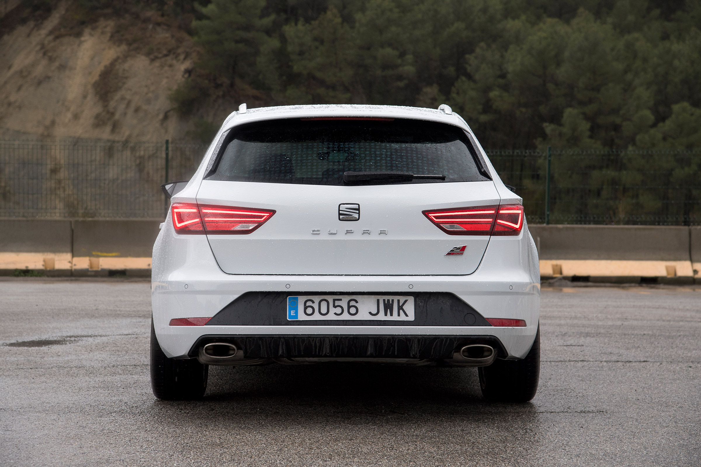 SEAT Leon ST Cupra 300 4Drive - rear