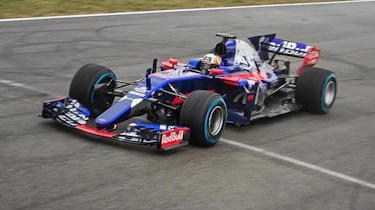 TR 2017 car front