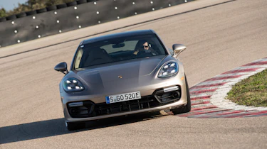 Porsche Panamera Turbo S E-Hybrid ride - front cornering