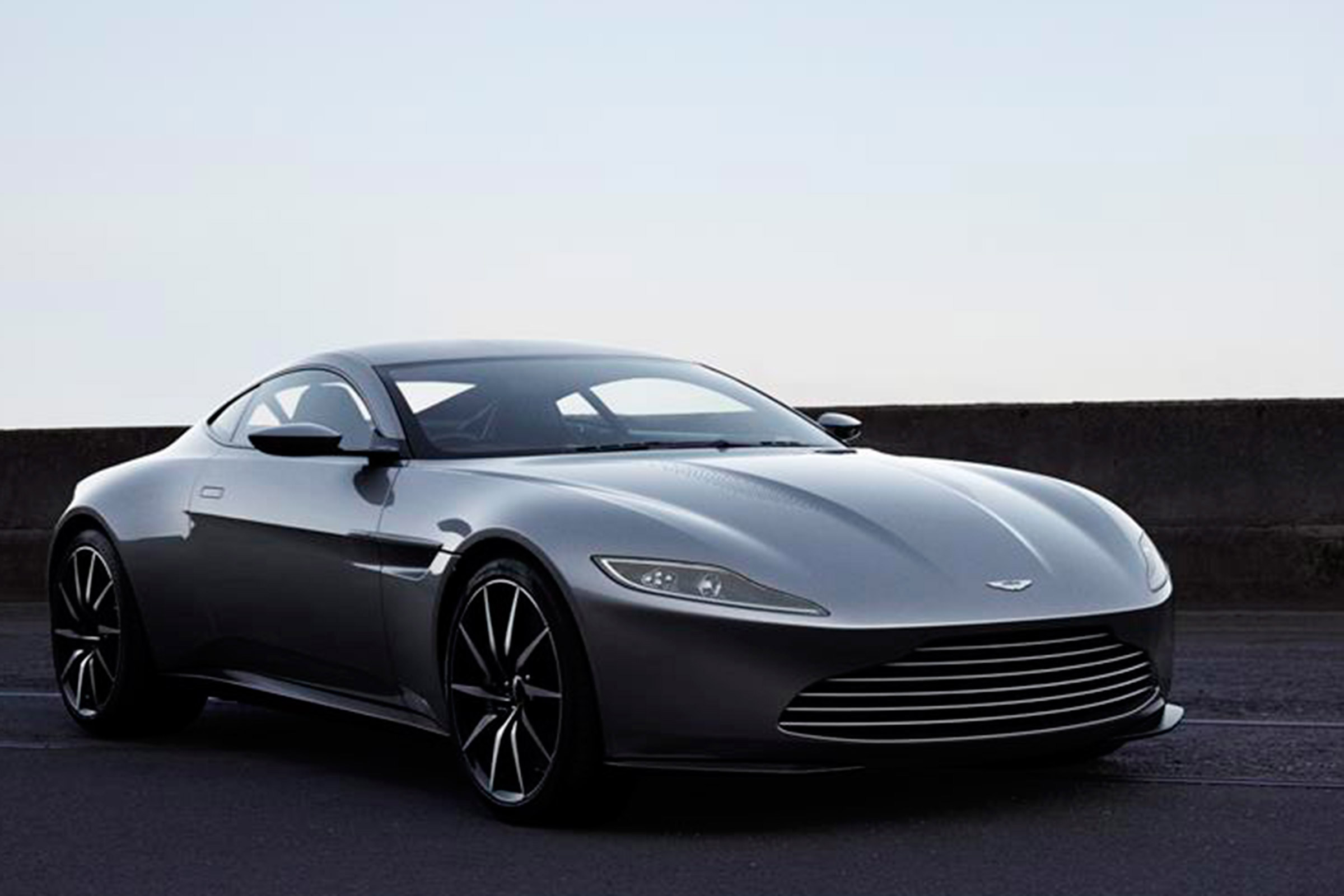 Aston DB10 front 3.4