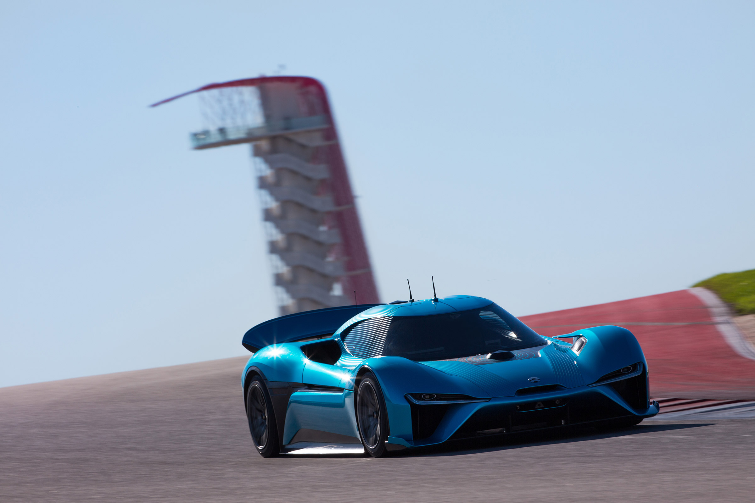 NIO EP9 - front cornering