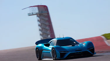 NIO EP9 - front cornering