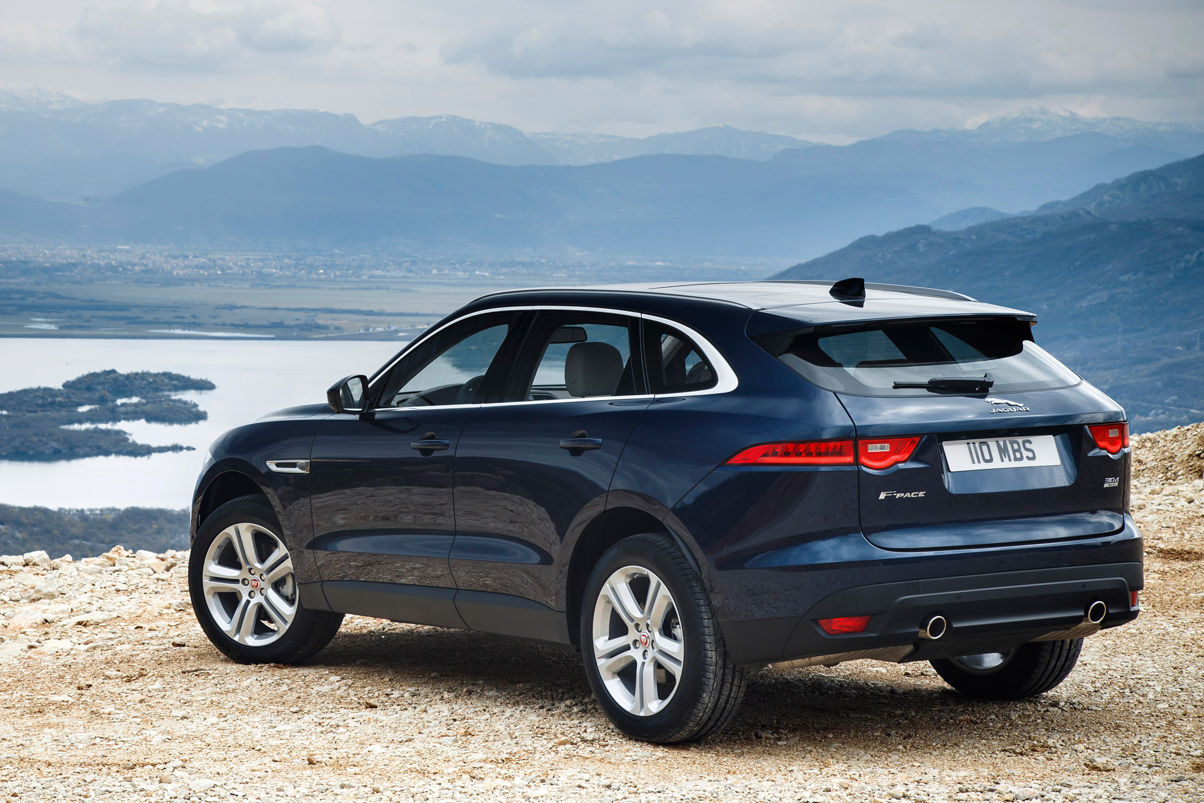 18 F-pace rear