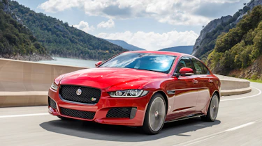 18 XE S front