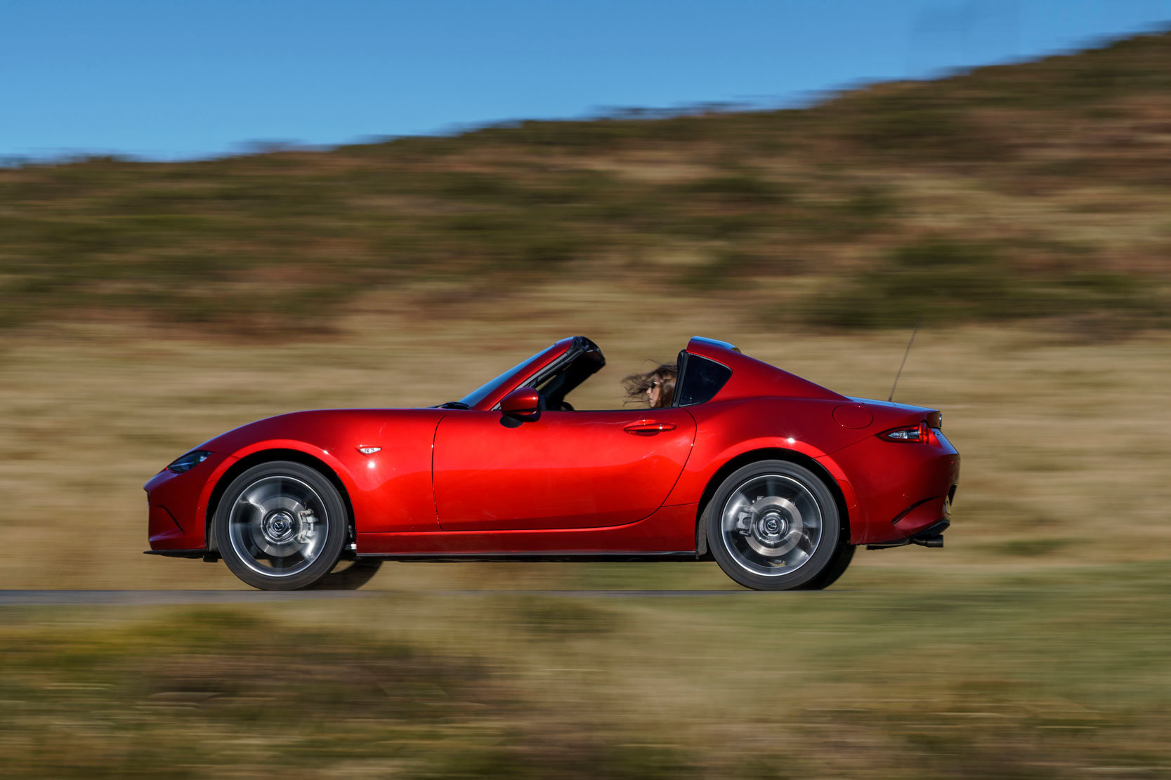 Mazda MX-5 RF - Side