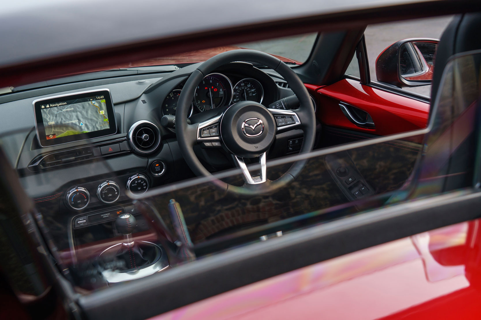 Mazda MX-5 RF - Interior
