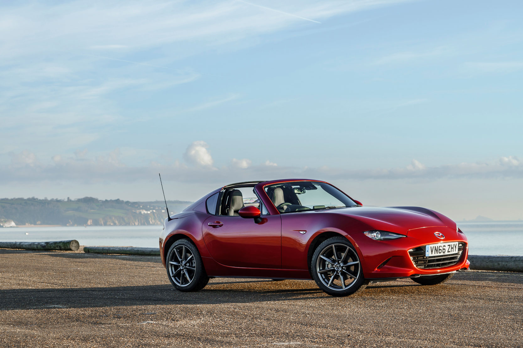 Mazda MX-5 RF - Front