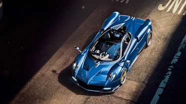 Huayra roadster top