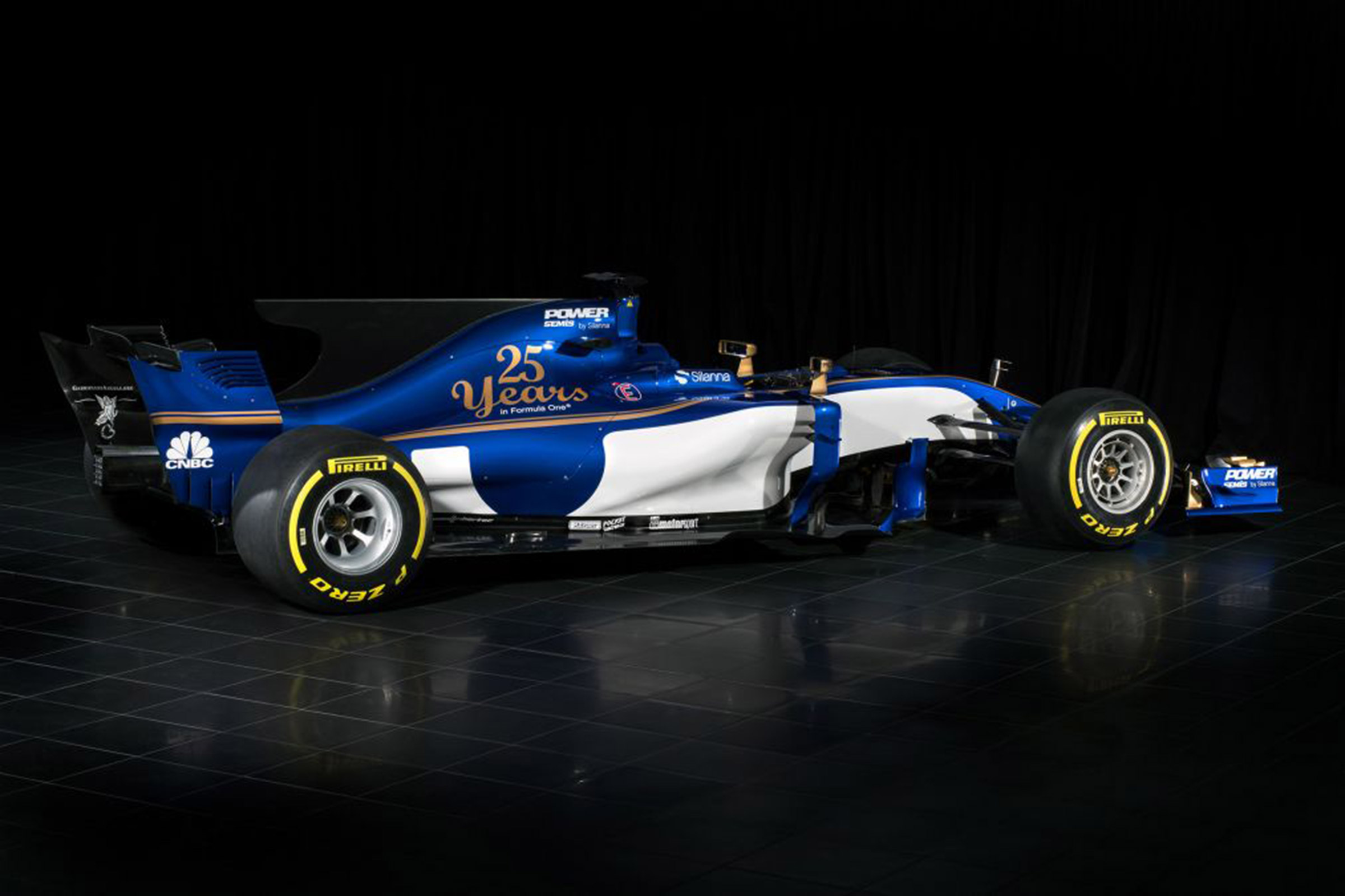 Sauber F1 car side