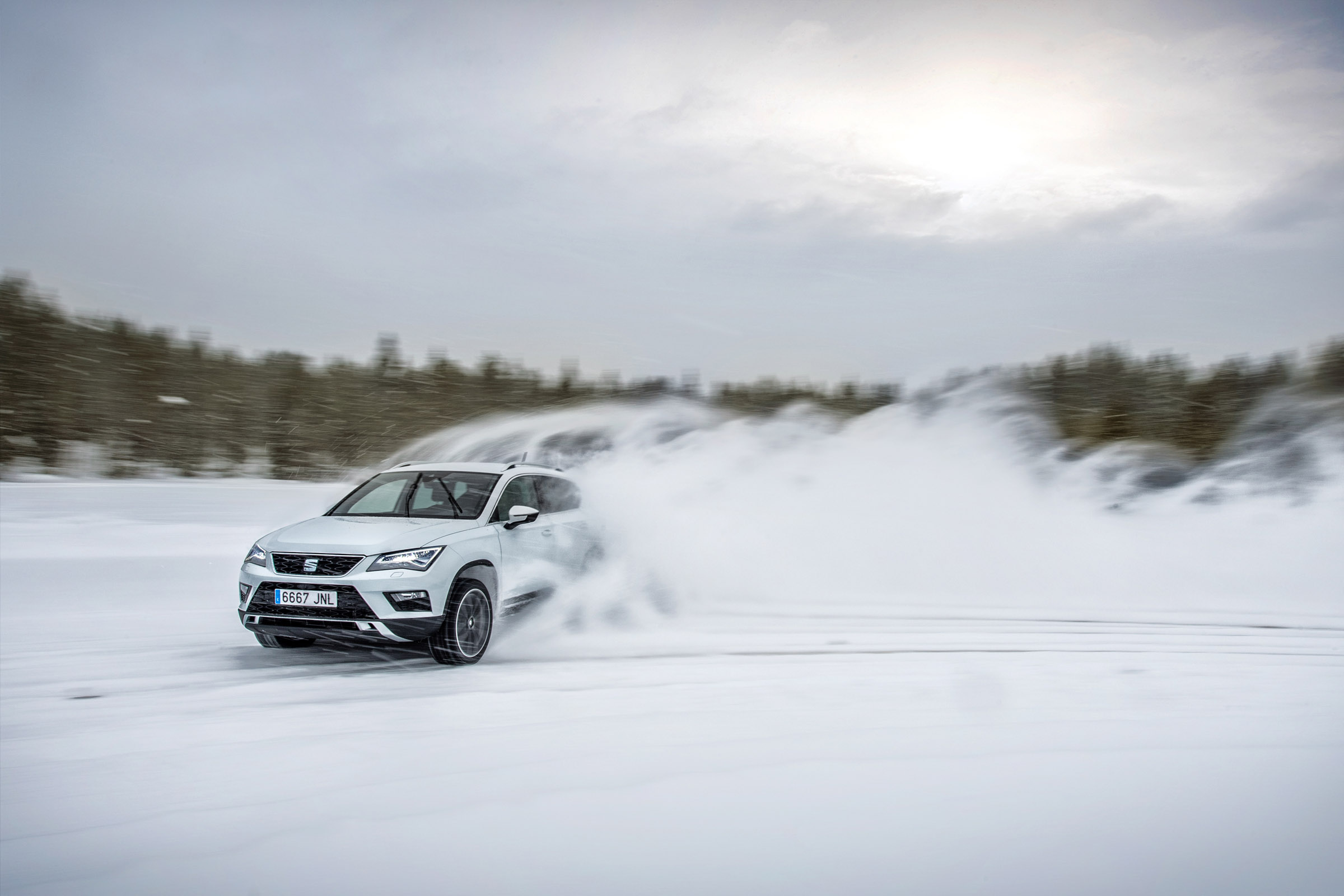 SEAT Ateca snow action drift