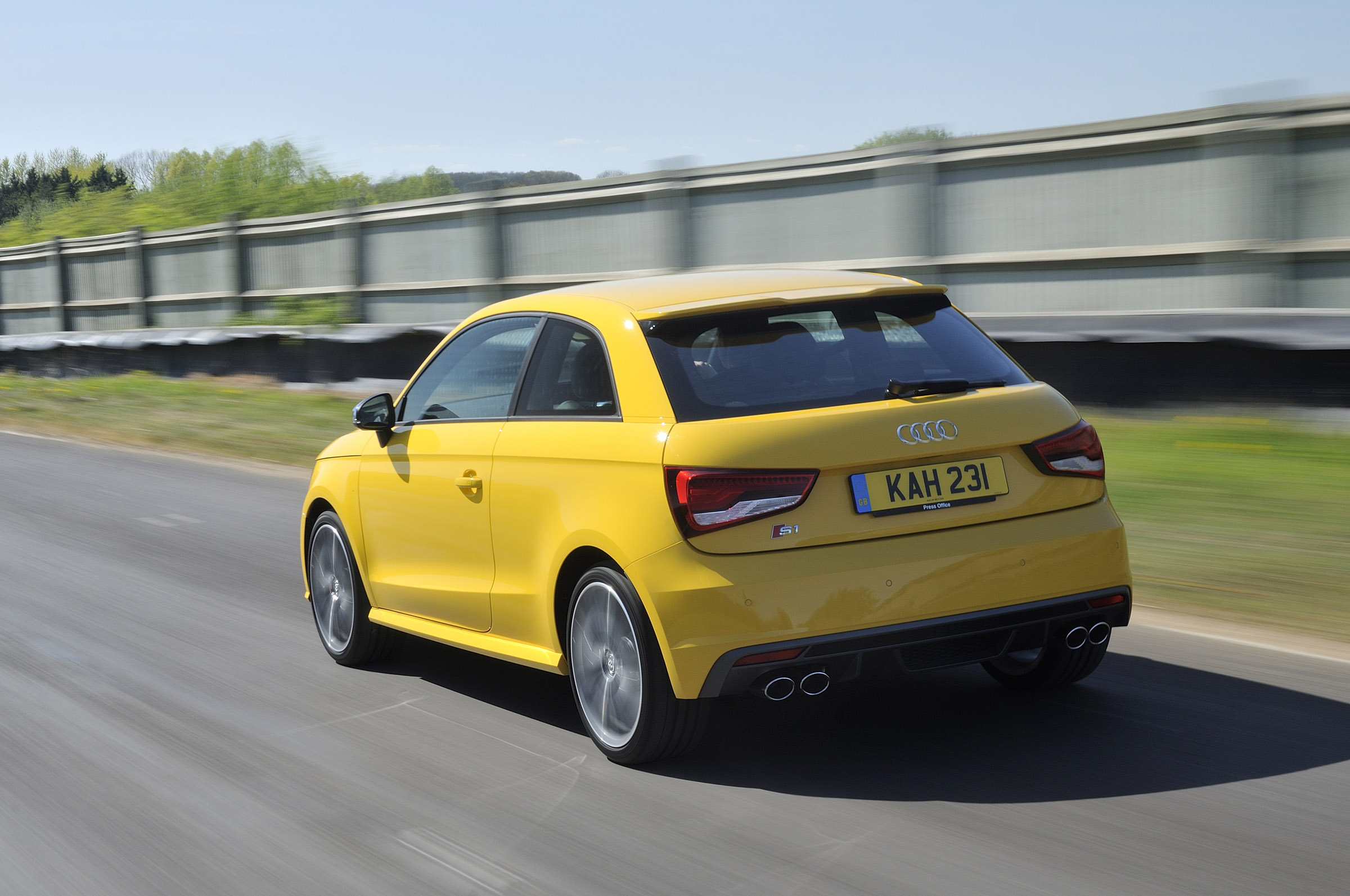 Audi S1