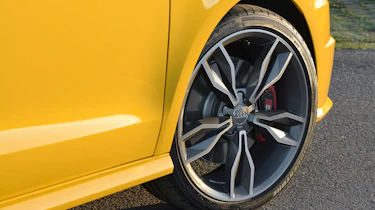 Audi S1