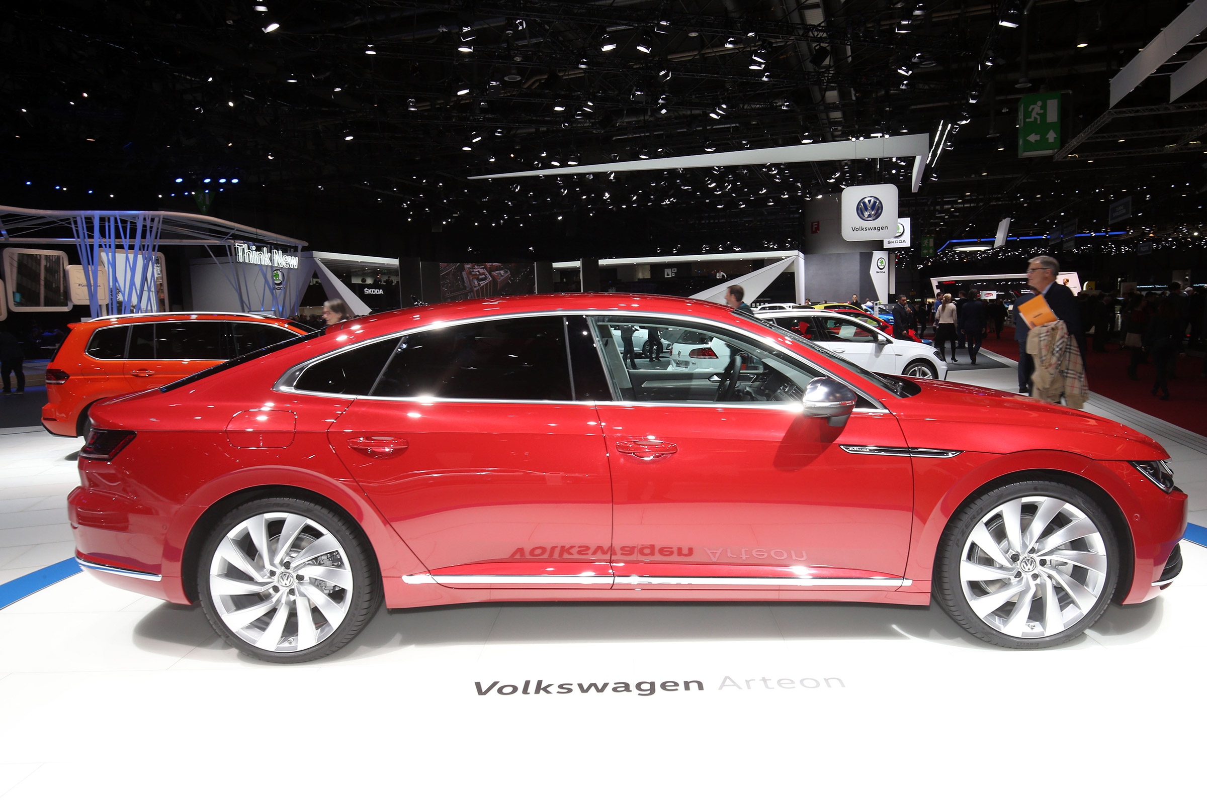 Volkswagen Arteon - Geneva side profile