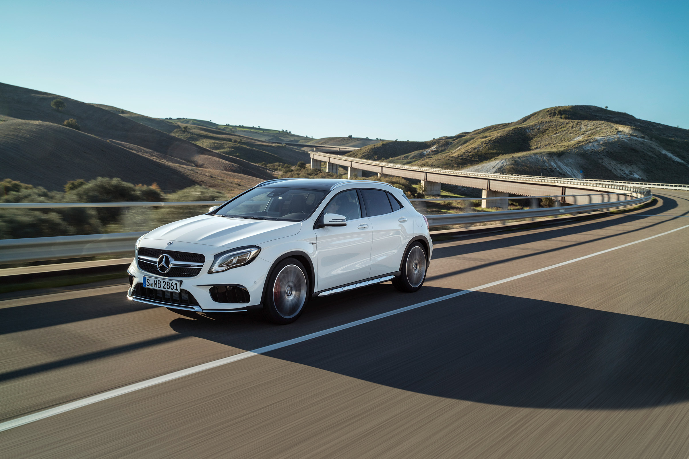 Mercedes-Benz GLA 45 AMG front